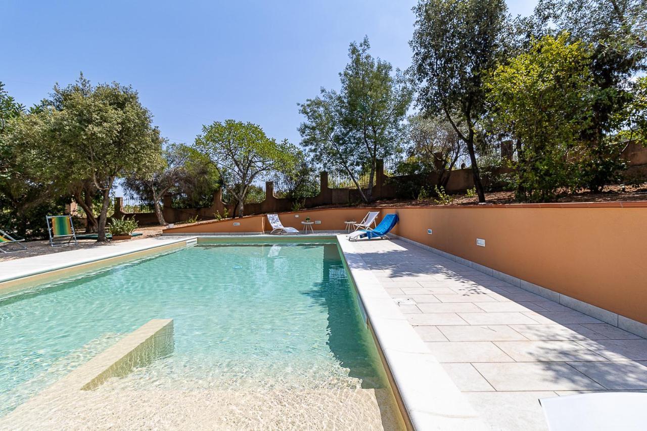 Villa Caterina La Maddalena  المظهر الخارجي الصورة