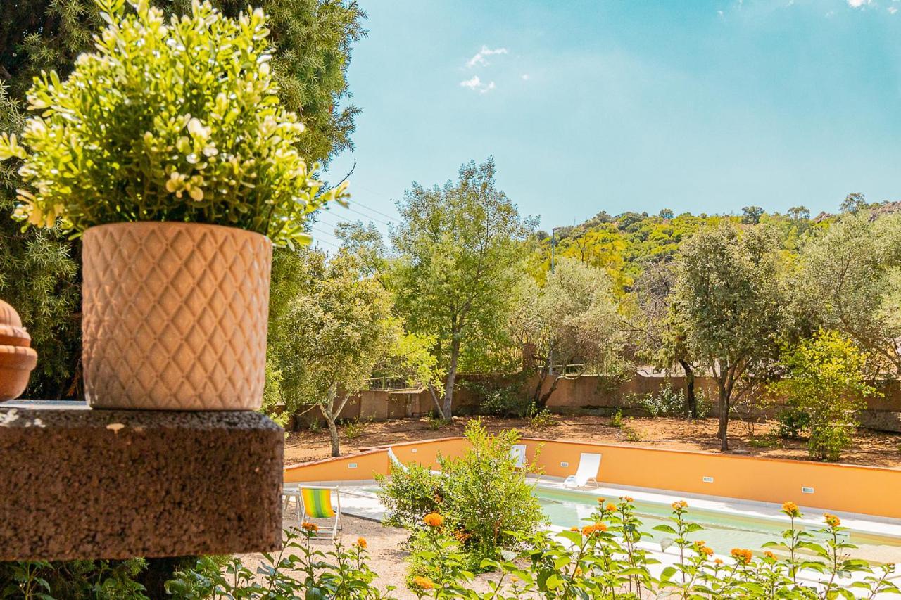 Villa Caterina La Maddalena  المظهر الخارجي الصورة